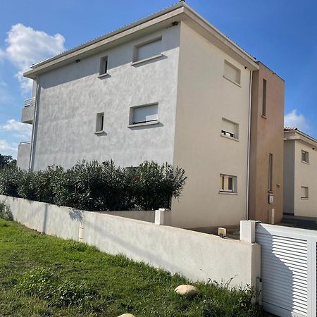 Charmant 2 Piece Tout Equipe Climatise Sainte-Lucie de Porto-Vecchio Luaran gambar