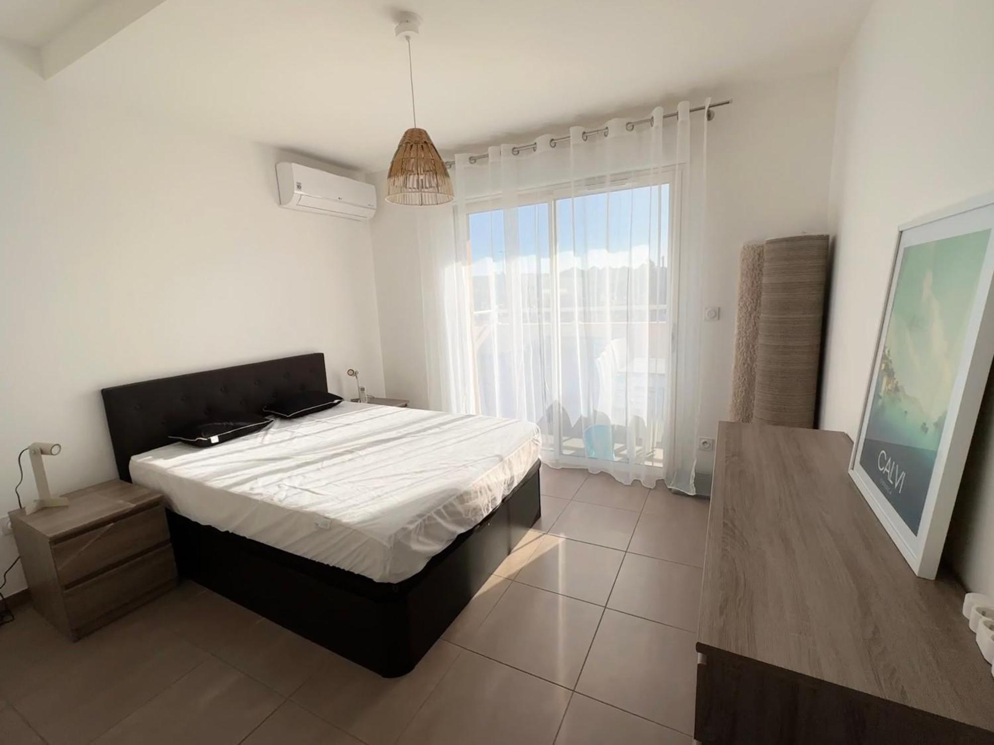 Charmant 2 Piece Tout Equipe Climatise Sainte-Lucie de Porto-Vecchio Luaran gambar